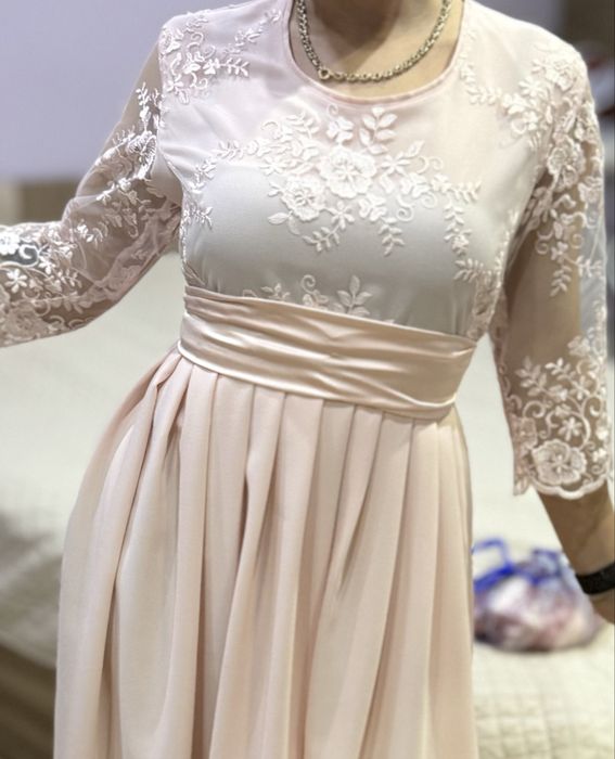 Нова официална рокля