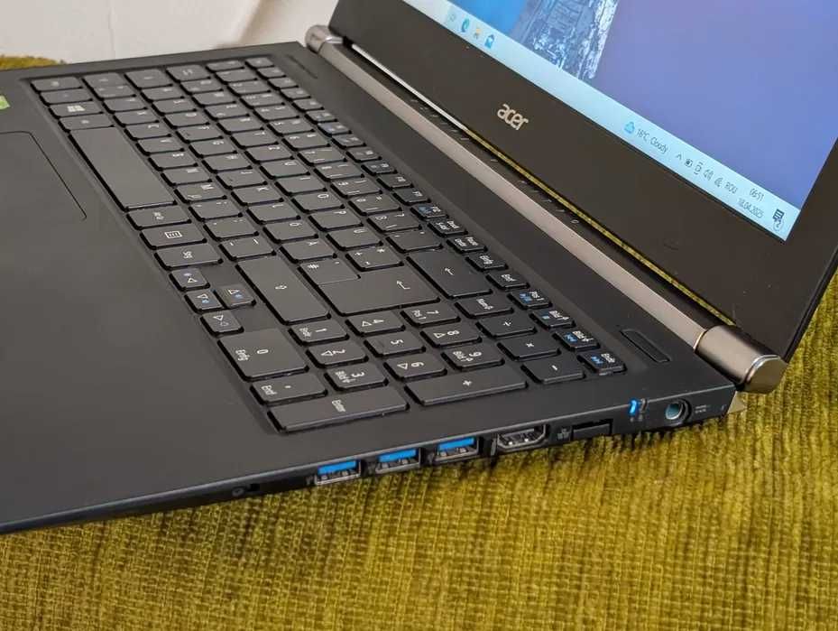 Laptop Acer aspire v 571g, Intel core i7 4510u, nvidia 840m