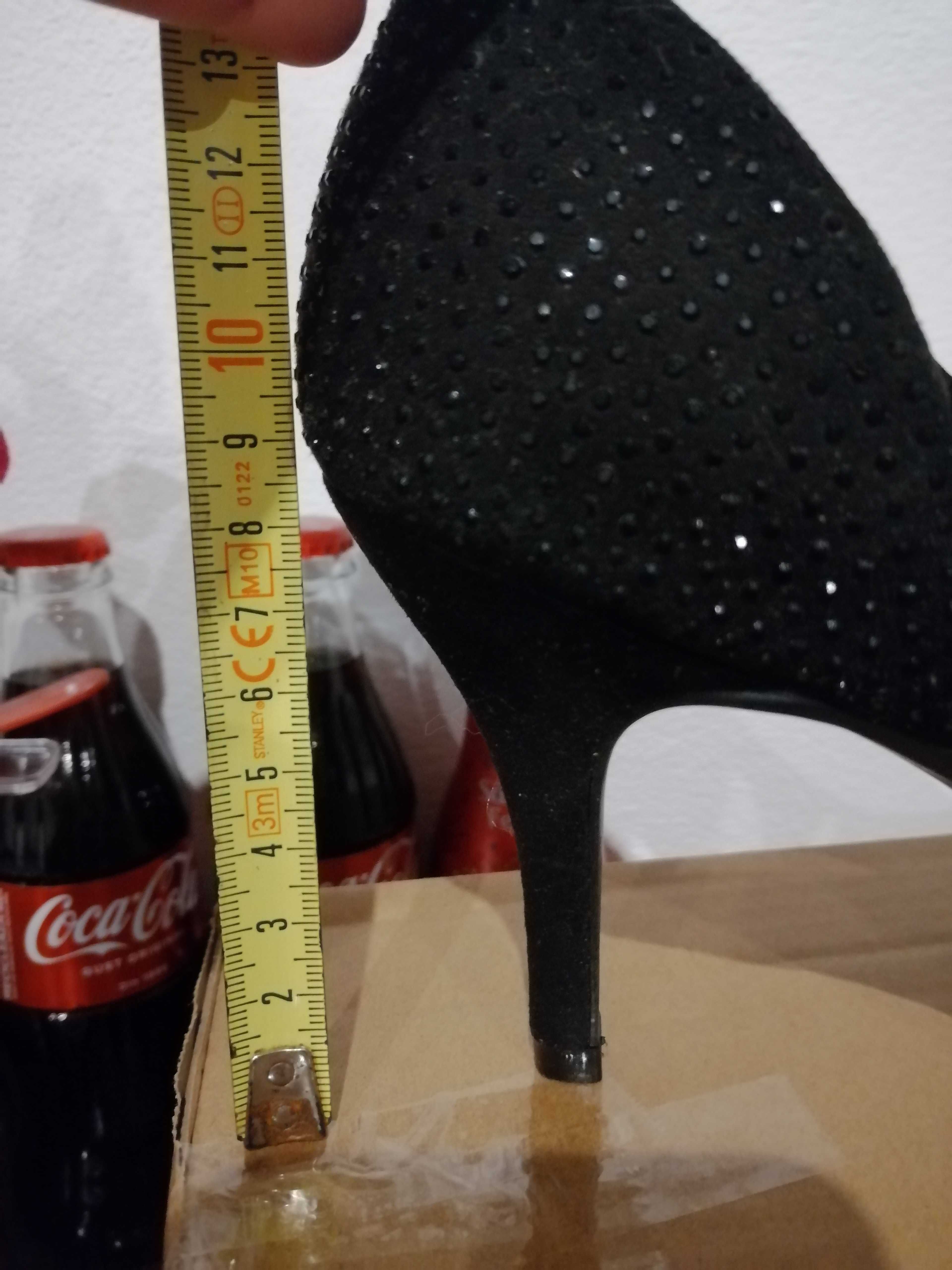 Pantofi eleganți negri, dama, mărime 39