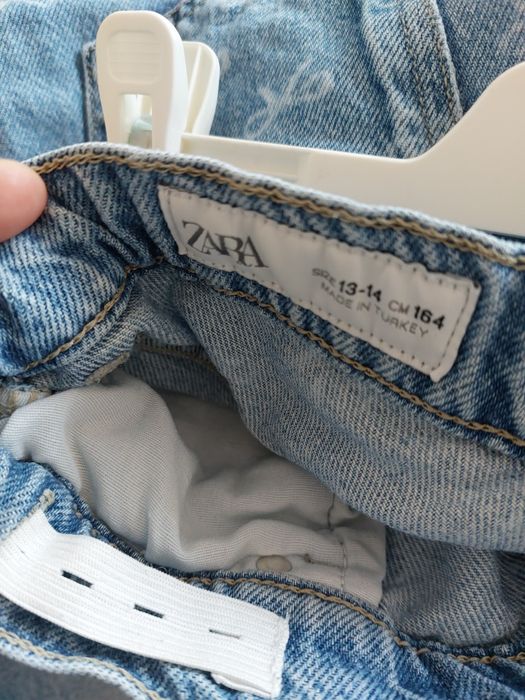 Blugi Zara pentru fete