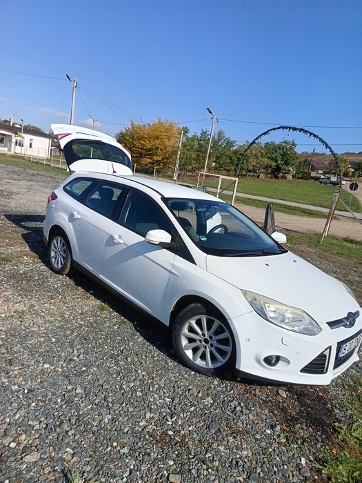 Vând Ford Focus an 2012