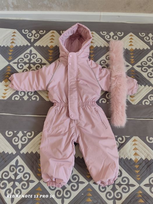 Продам новый комбенизон для девочки