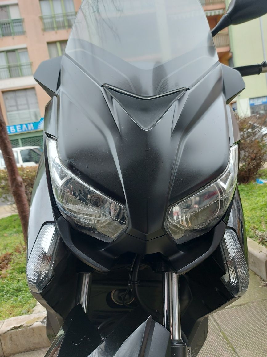 Фар за X-max125, X-max250, X-max400