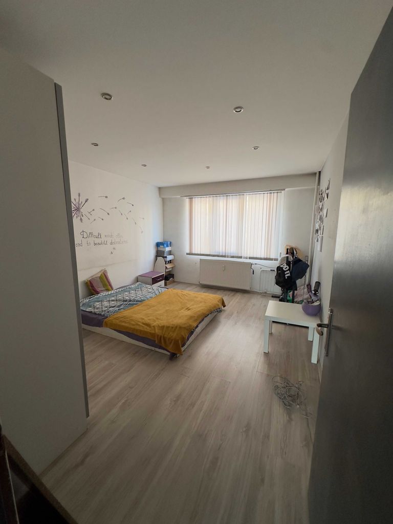Продава се Тристаен апартамент в Перник, Димова махала - 78 кв.м за 1308 €/кв.м - Снимка #10