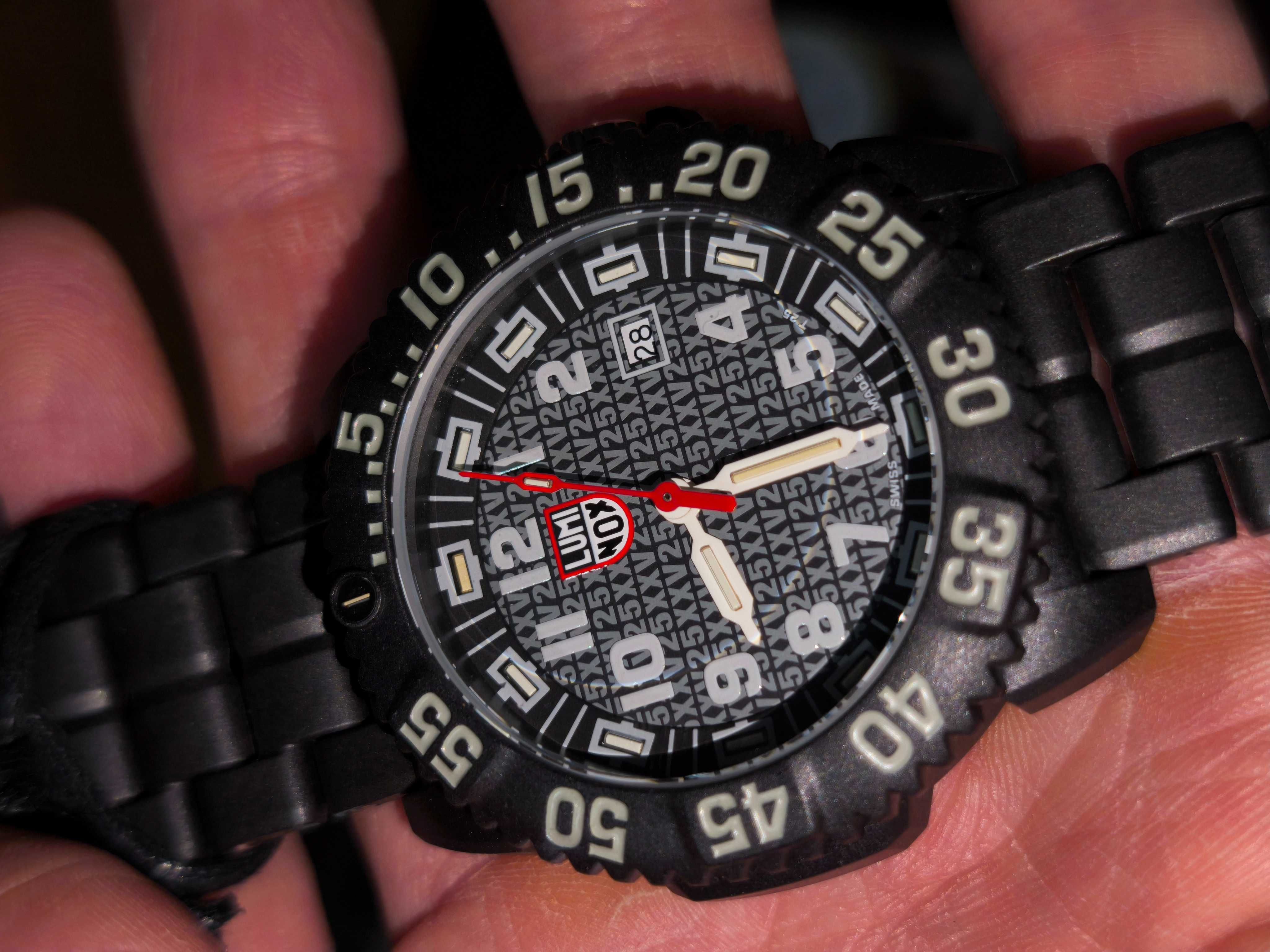 Нов часовник Luminox XS.3050.LS.01