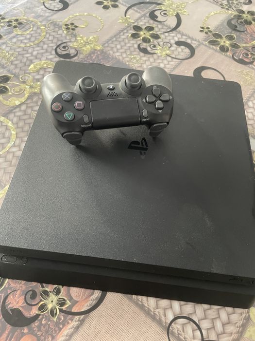 Ps4 + maneta,cablu de alimentare si hdmi
