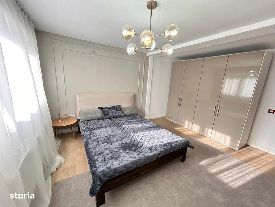 Vila spatioasa in cartier de lux Pipera - gradina - loc de joaca