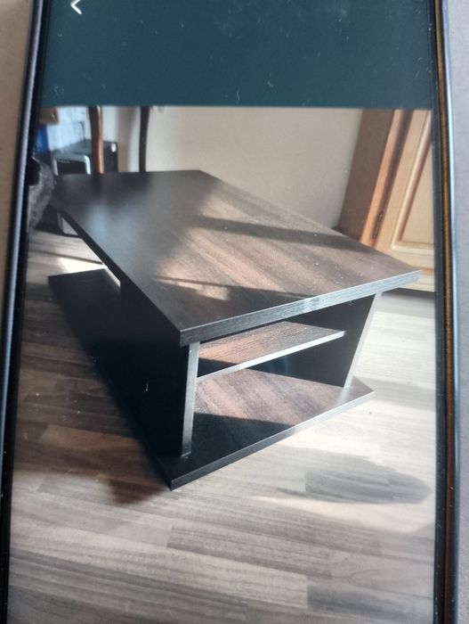 Masă living dining sau comodă pentru TV. Masa este noua, este pe role