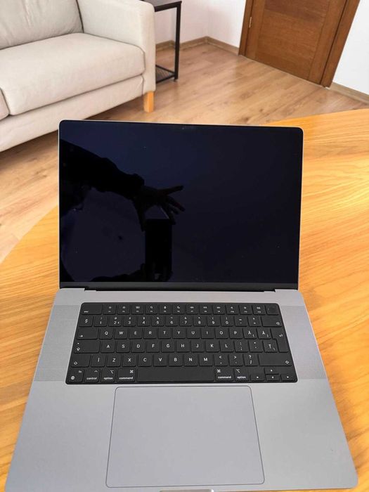 MacBook Pro 16” M1 Pro (2021 –512GB SSD, Space Grey, factura eMAG