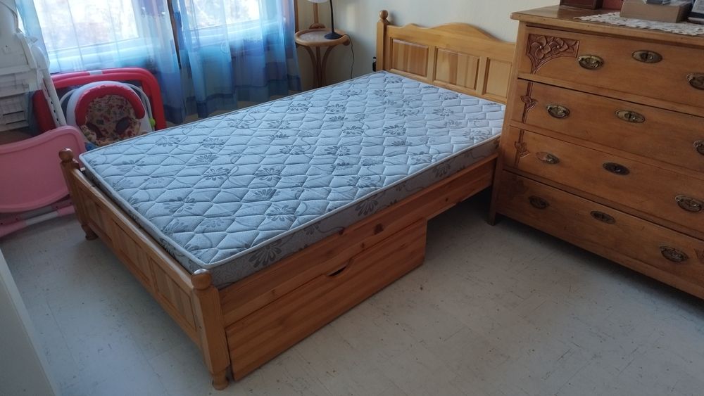 Спалня 114/190 с две чекмеджета и матрак