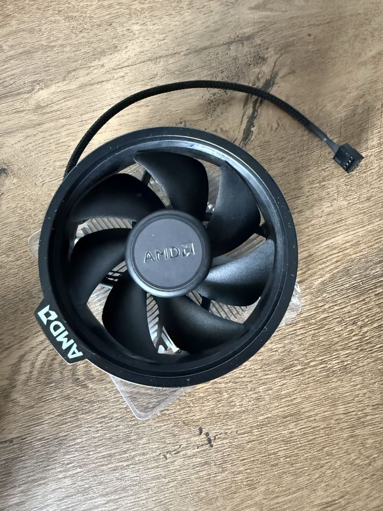 Procesor AMD 2700x
