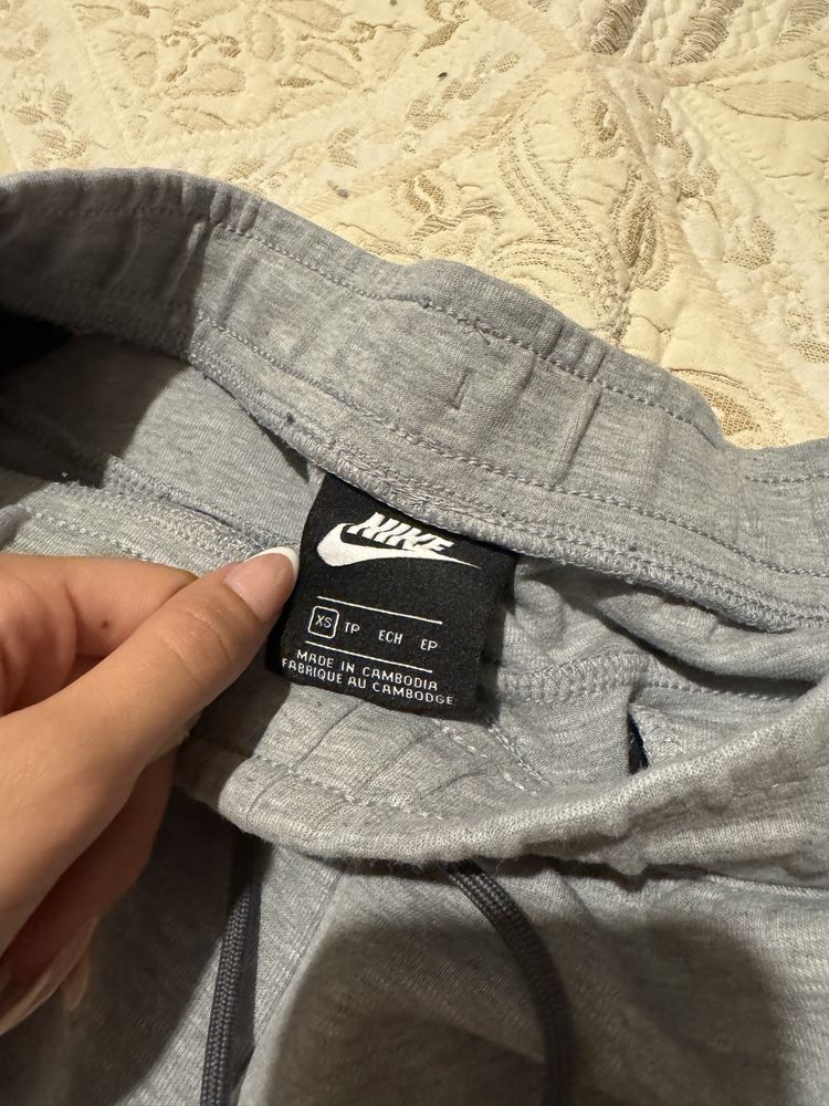 Nike tech долнище