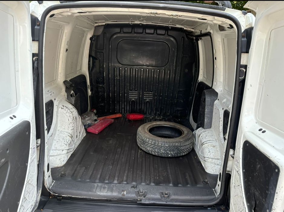 Vând dai doblo 1.3 multijet
