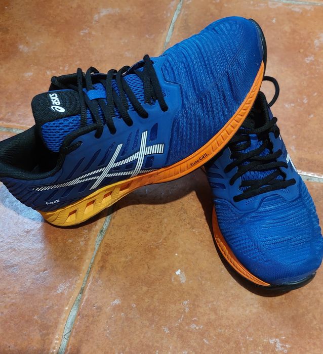 Adidasi Asics Fuzex