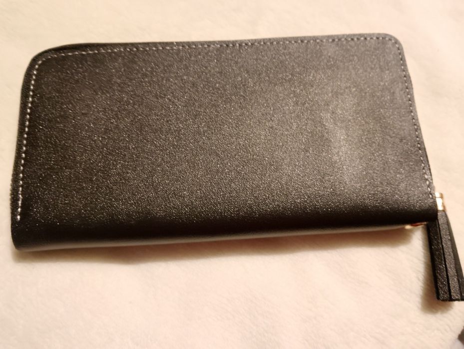 Дамски портмонета