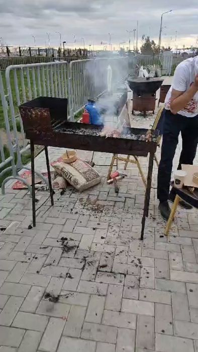 Аренда  Мангала длина 1.2 см, 30 шампур, совок, качерга. Чашка