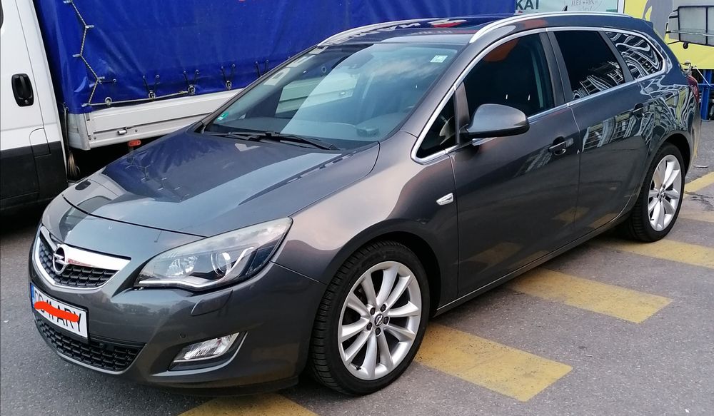 Opel Astra J benzina +GPL