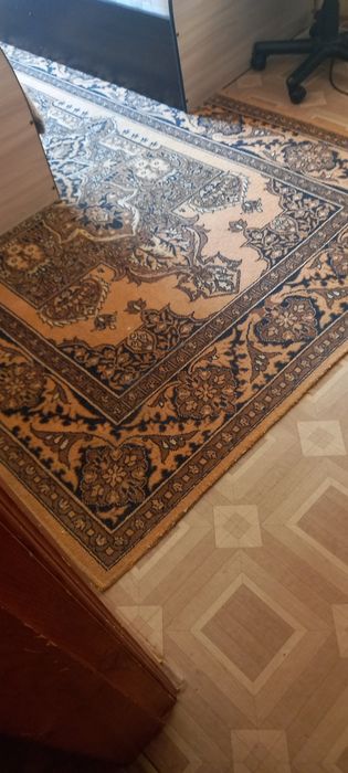 Продам ковёр, размер  1.75/3.00