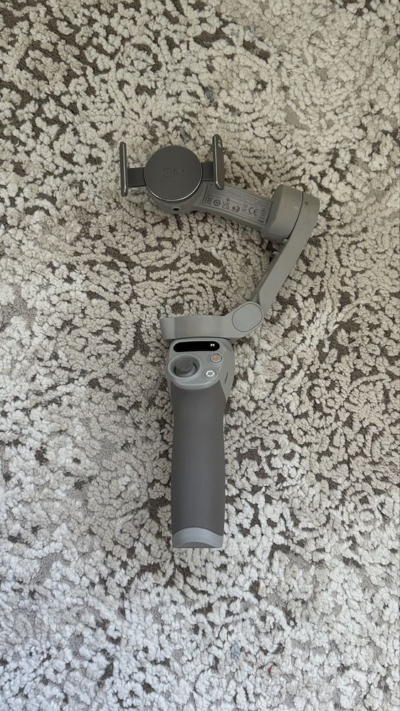 Продается Стабилизатор Dji osmo mobile se