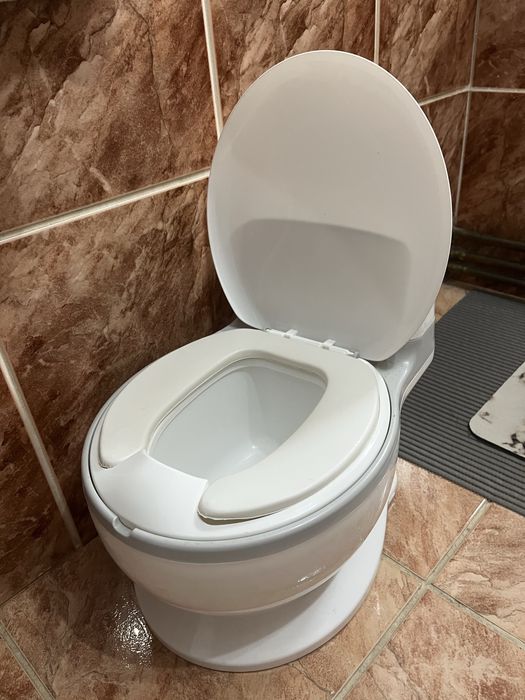 Olita vas wc cu sunet ca noua