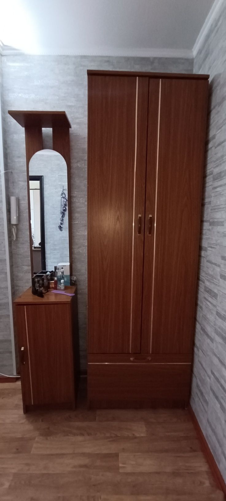 Продам прихожку в хорошем состоянии