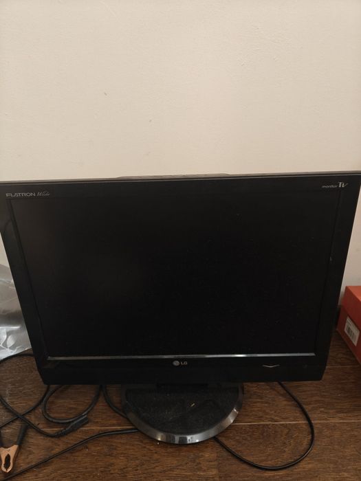 Телевизор 20 инча