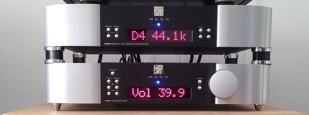 Simaudio Moon 820S alimentare / 740P preamp / 680D streamer-DAC