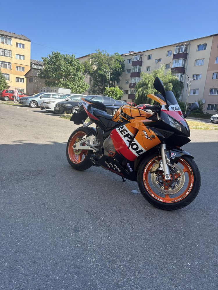Honda CBR 600 rr impecabila