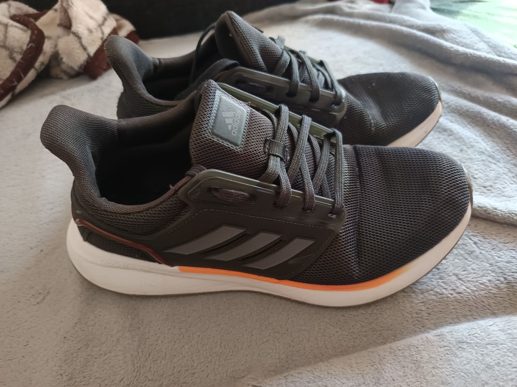 Маратонки  adidas