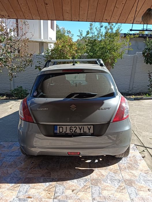 Vând Suzuki Swift
