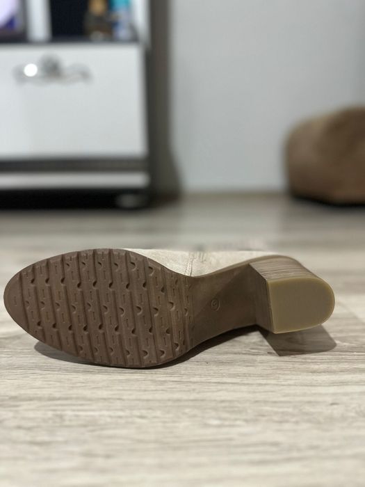 Каубойски дамски боти:уникални детайли,лек удобен ток,нови