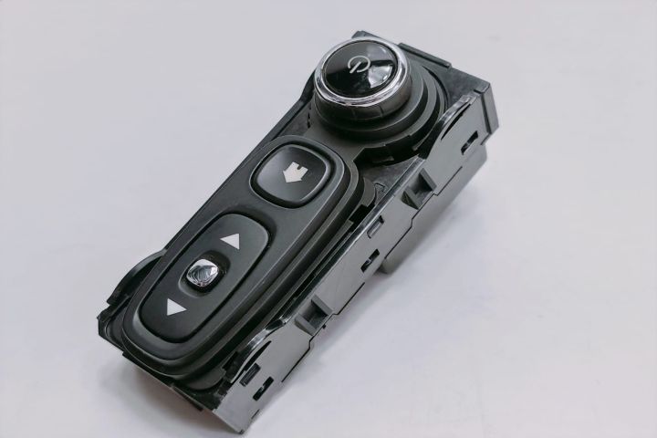 Panou comanda  GPS 253B08825R Renault Clio a 4-a generatie seria