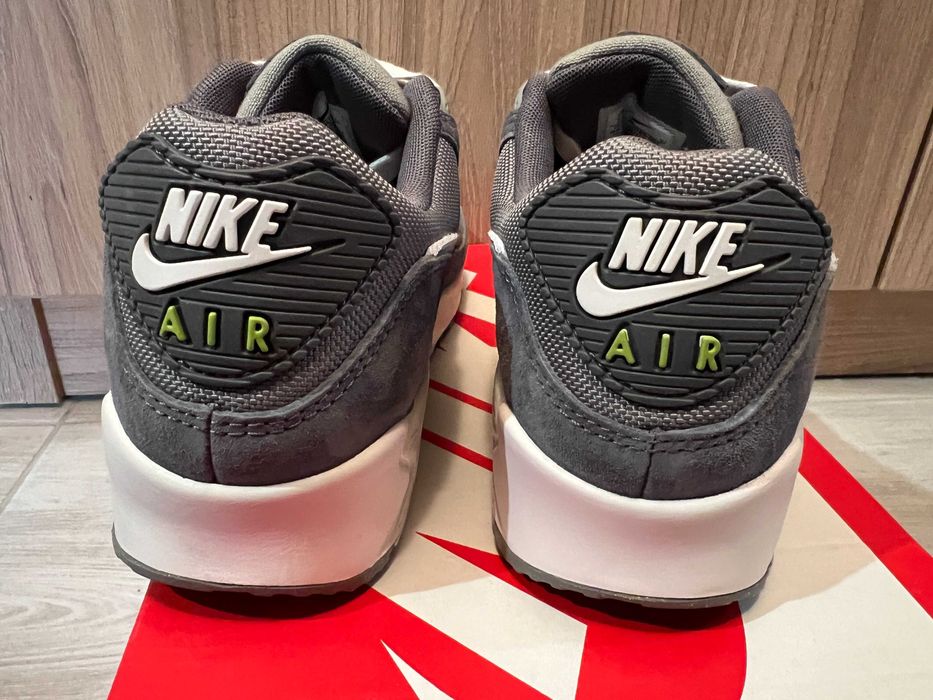 nike AIR MAX 90 PREMIUM мъжки маратонки номер 40,5