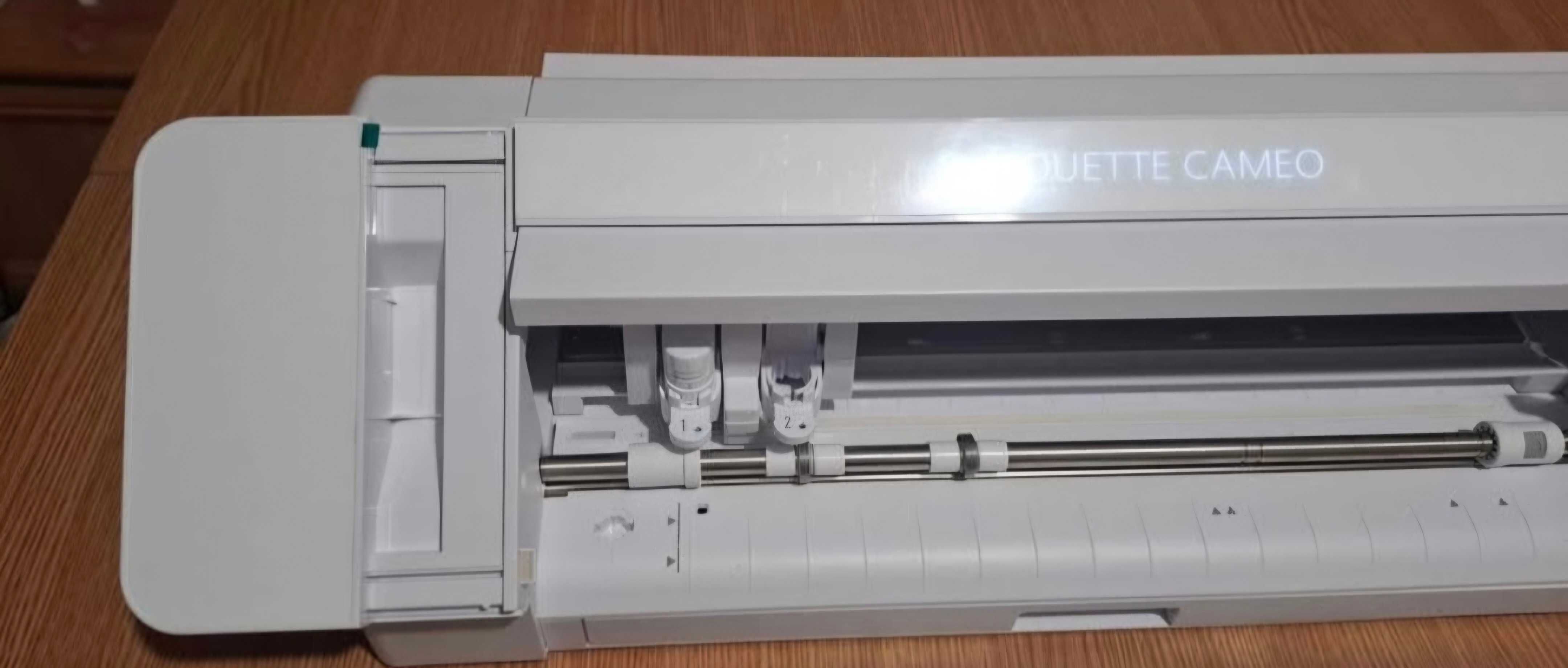 Silhouette Cameo 4