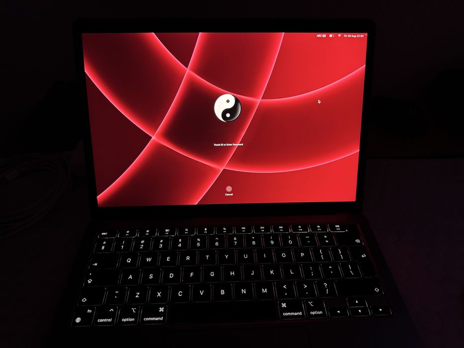 macbook air 2020 13 m1 256GB