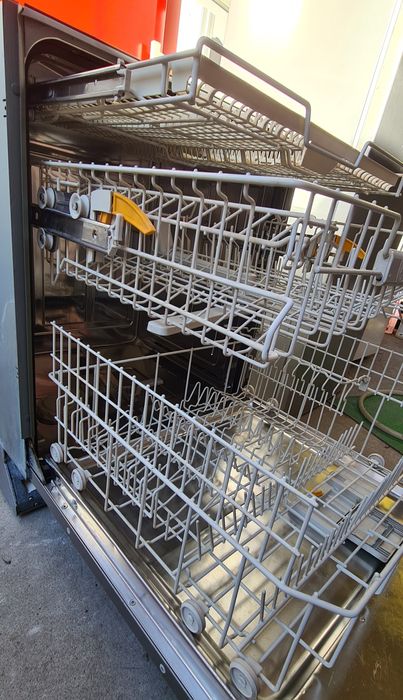 Съдомиялна 60см за пълно вграждане Miele G4280 SCVi A+ 14 к-та