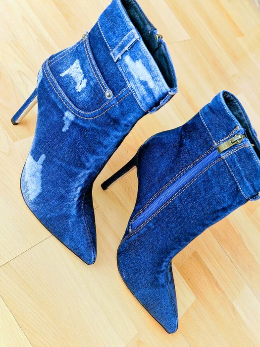 Botine elegante blugi super model import Italia
