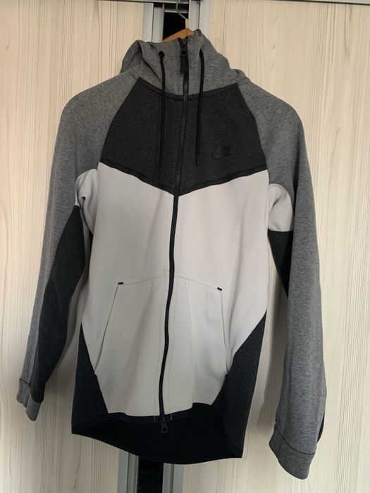 Trening Nike complet ,pantaloni si hanorac