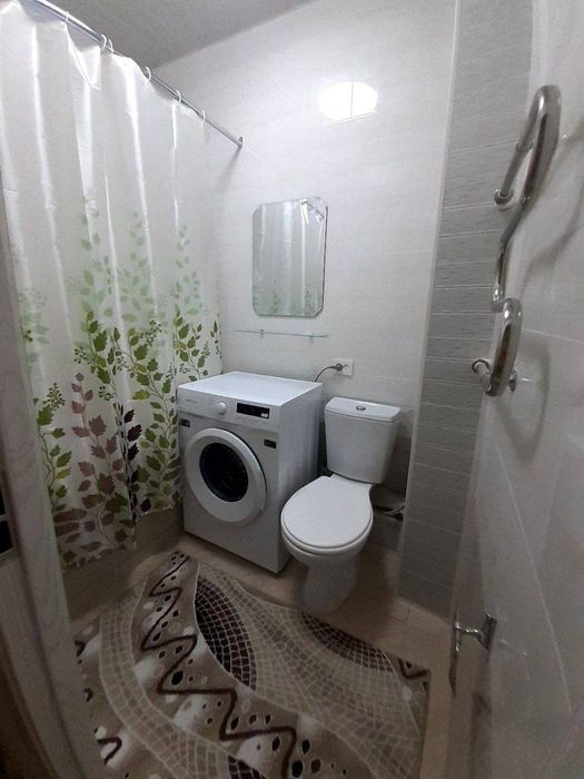 На Авиасозлар 1, 1-комнатная, 400
Рядом базар Кадышева