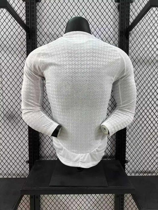 Игрална версия на фланелка с дълъг ръкав Реал Мадрид 2024/25