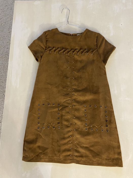 Rochita din piele intoarsa ZARA 10 ani