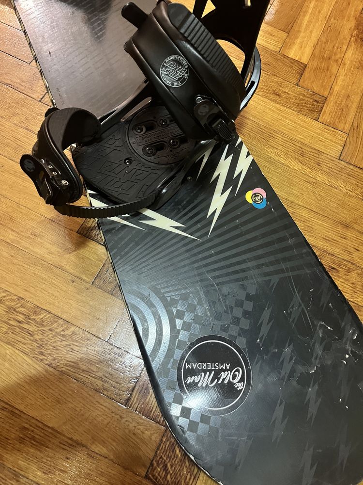 Snowboard K2 152cm + legaturi Santa Cruz