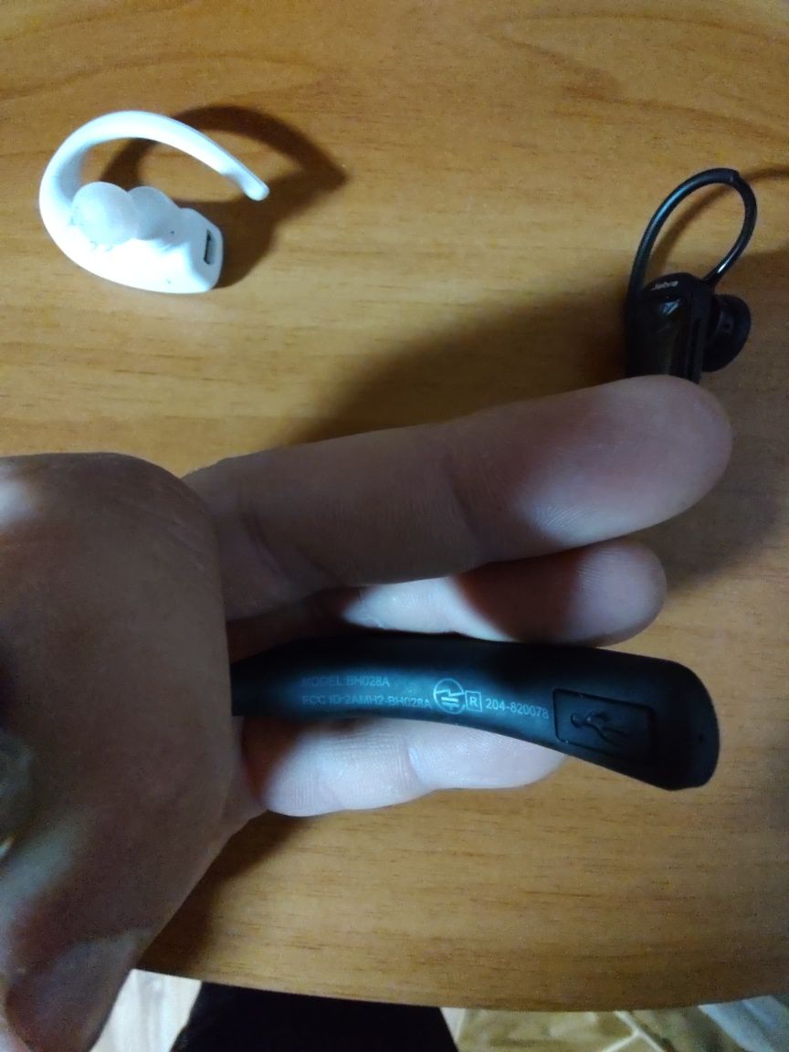 Urgent Căști in-ear bluetooth