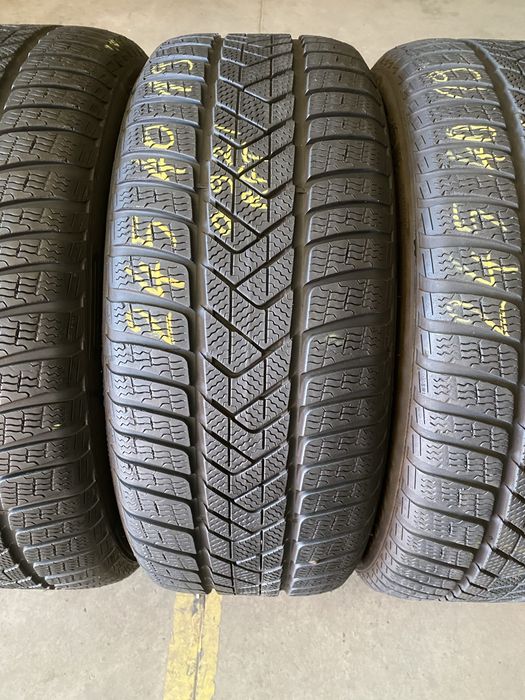 Anvelope iarna 245/40/19 Pirelli Sottozero 3 RFT 245 40 19 R19