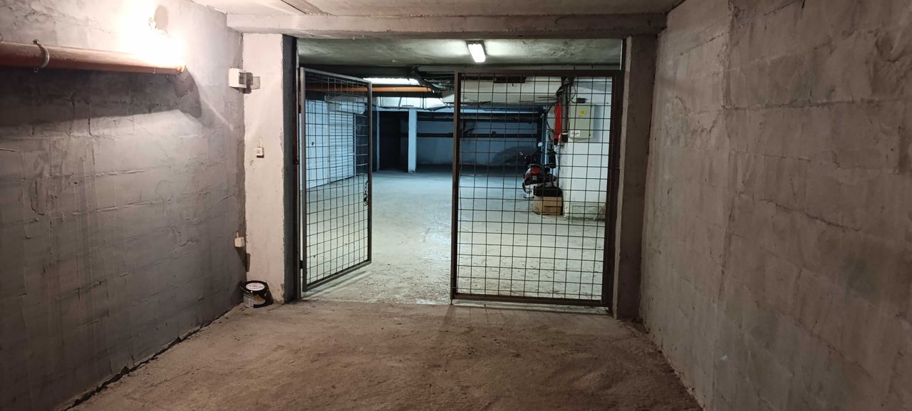 Продава се Гараж / Паркомясто в София, Слатина - 22 кв.м за 2137 €/кв.м - Снимка #8