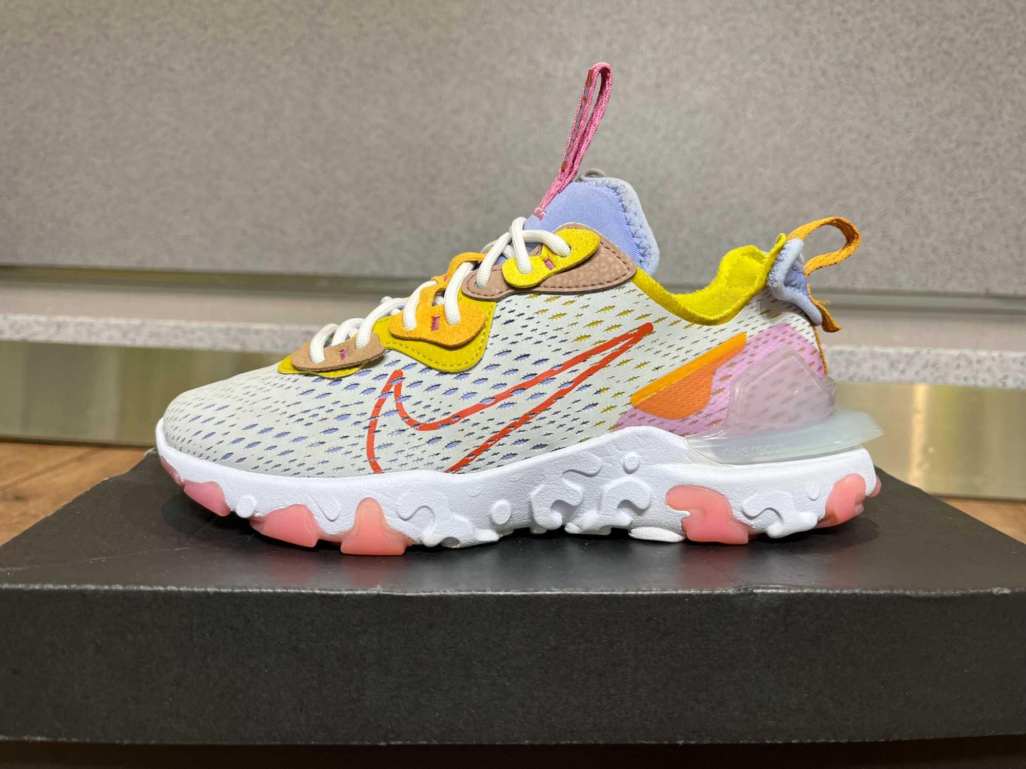 ОРИГИНАЛНИ *** Nike React Vision / Pure Platinum Multicolors