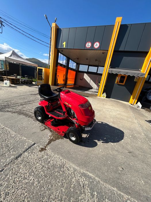 Vand tractoras tuns gazon