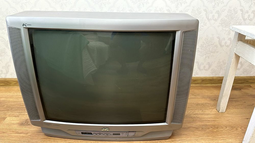 Продам телевизор