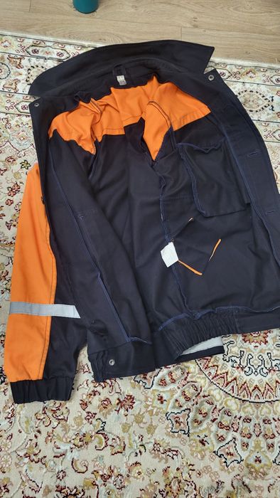 Продам х/б спецовку куртку