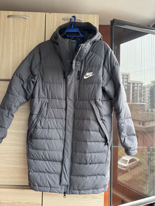Nike пухесто дълго яке М размер